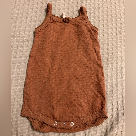 Set of Quincy Mae onesie & dress 0-3 months - Picture 4 of 6